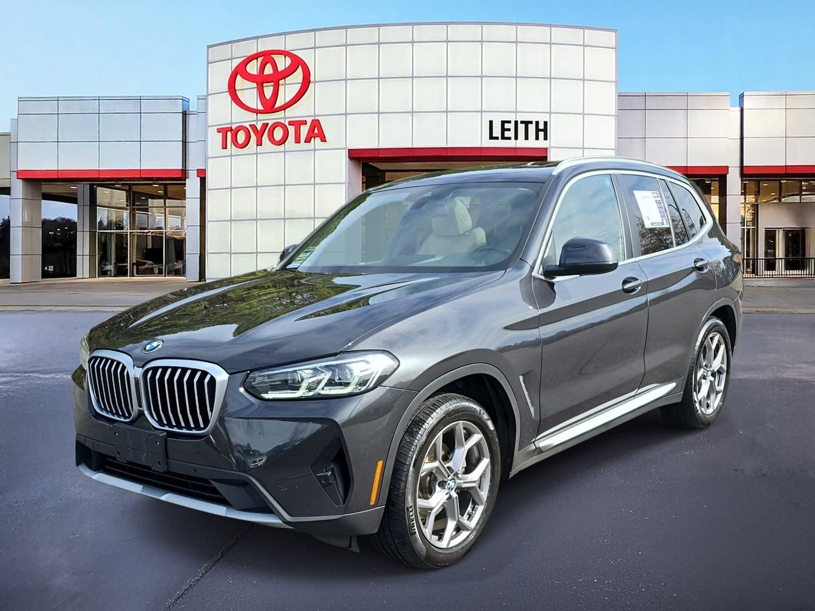 2022 BMW X3 30i's photo