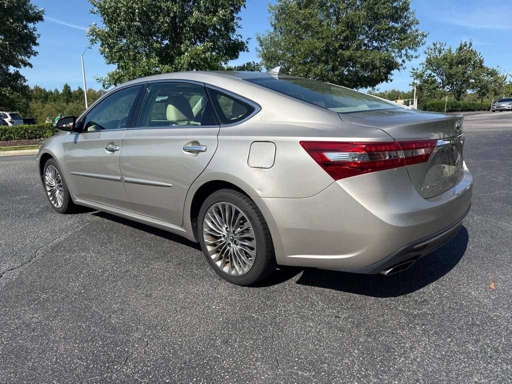 Used 2018 Toyota Avalon Limited Sedan