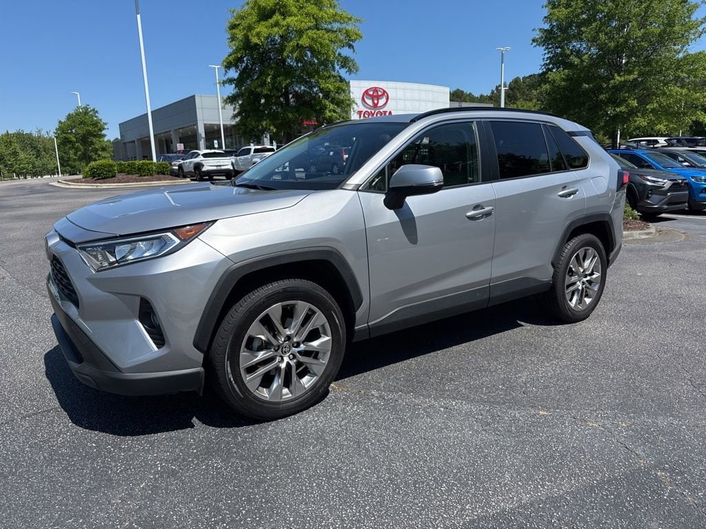 2020 Toyota RAV4 XLE Premium