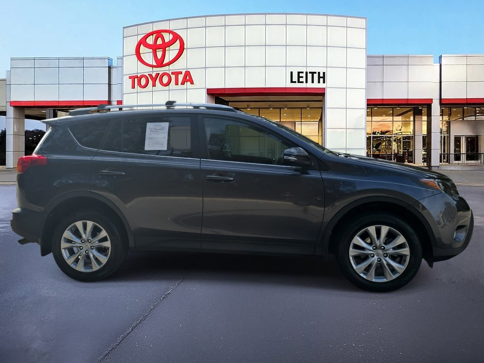 2015 Toyota RAV4 Limited photo 4