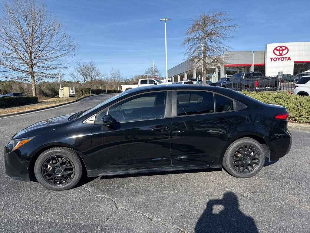 Used 2023 Toyota Corolla LE Sedan