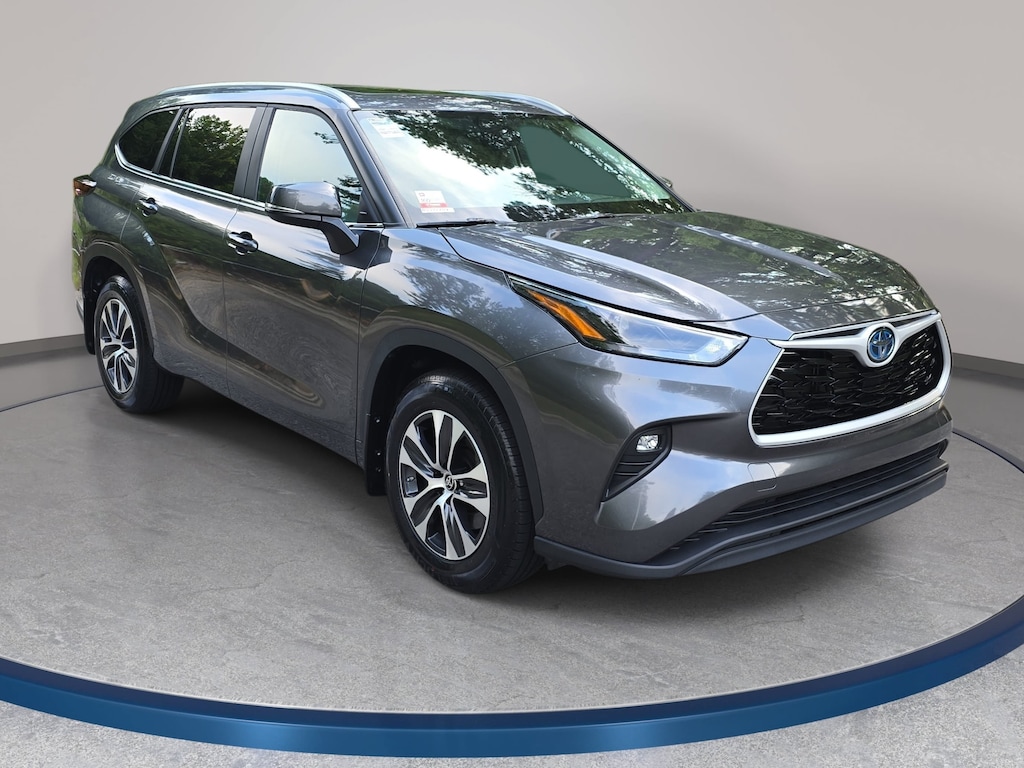 Certified 2024 Toyota Highlander Hybrid XLE SUV