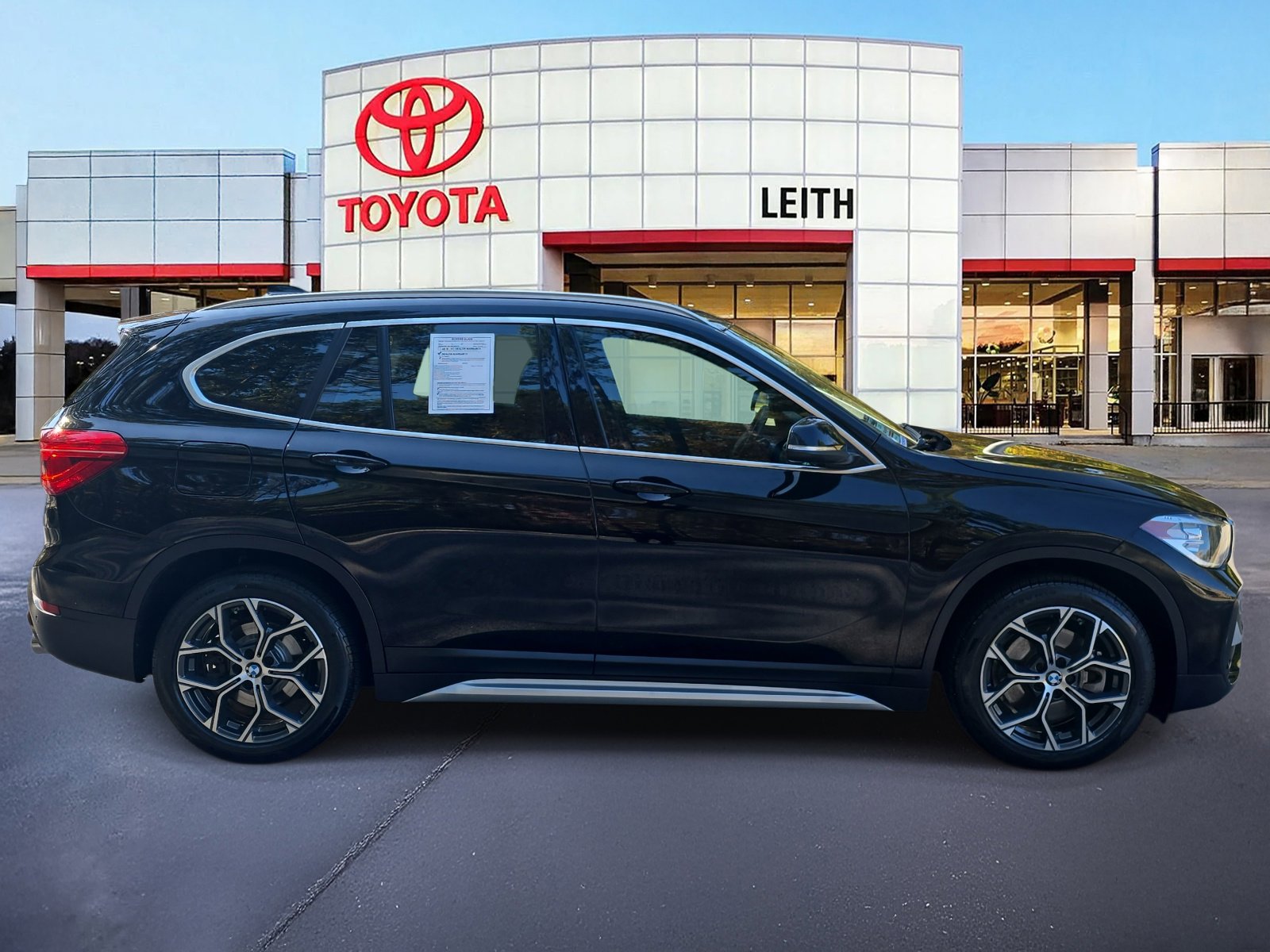 2021 Bmw X1 XDrive28i photo 3