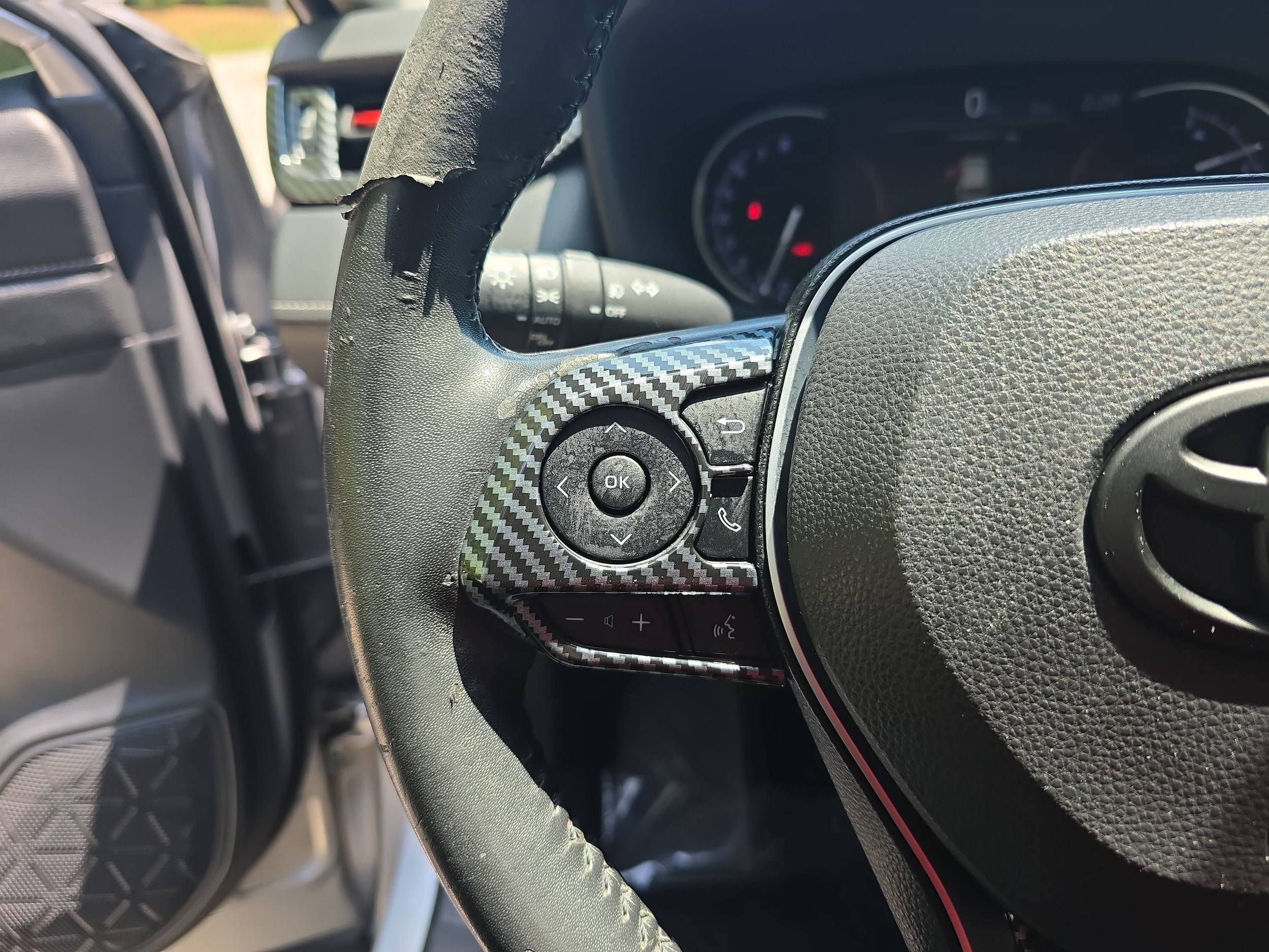 2019 Toyota RAV4 Limited - Photo 16
