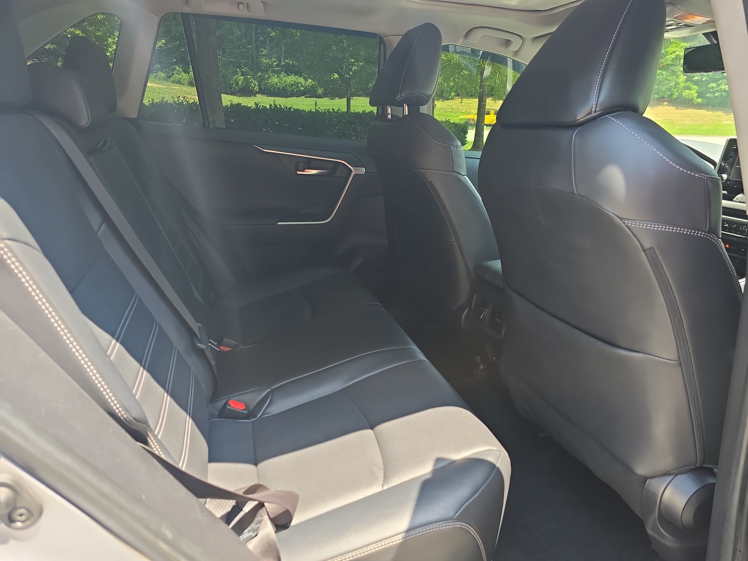 2019 Toyota RAV4 Limited - Photo 11