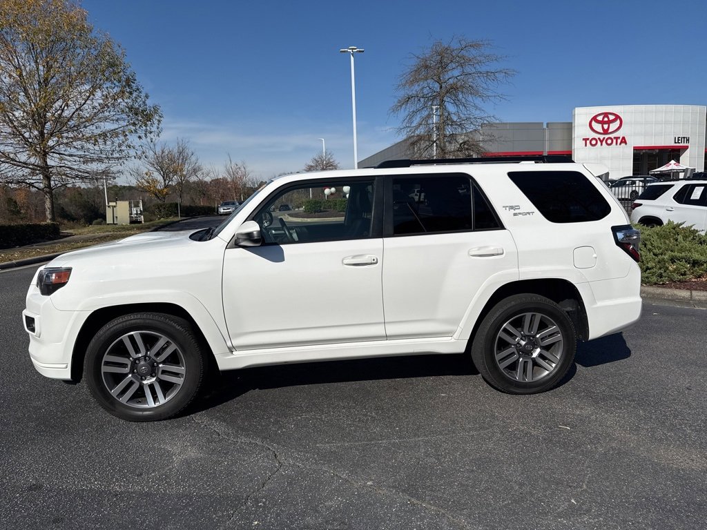 2022 Toyota 4Runner TRD Sport photo 2