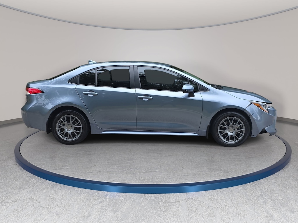 Used 2025 Toyota Corolla LE Sedan