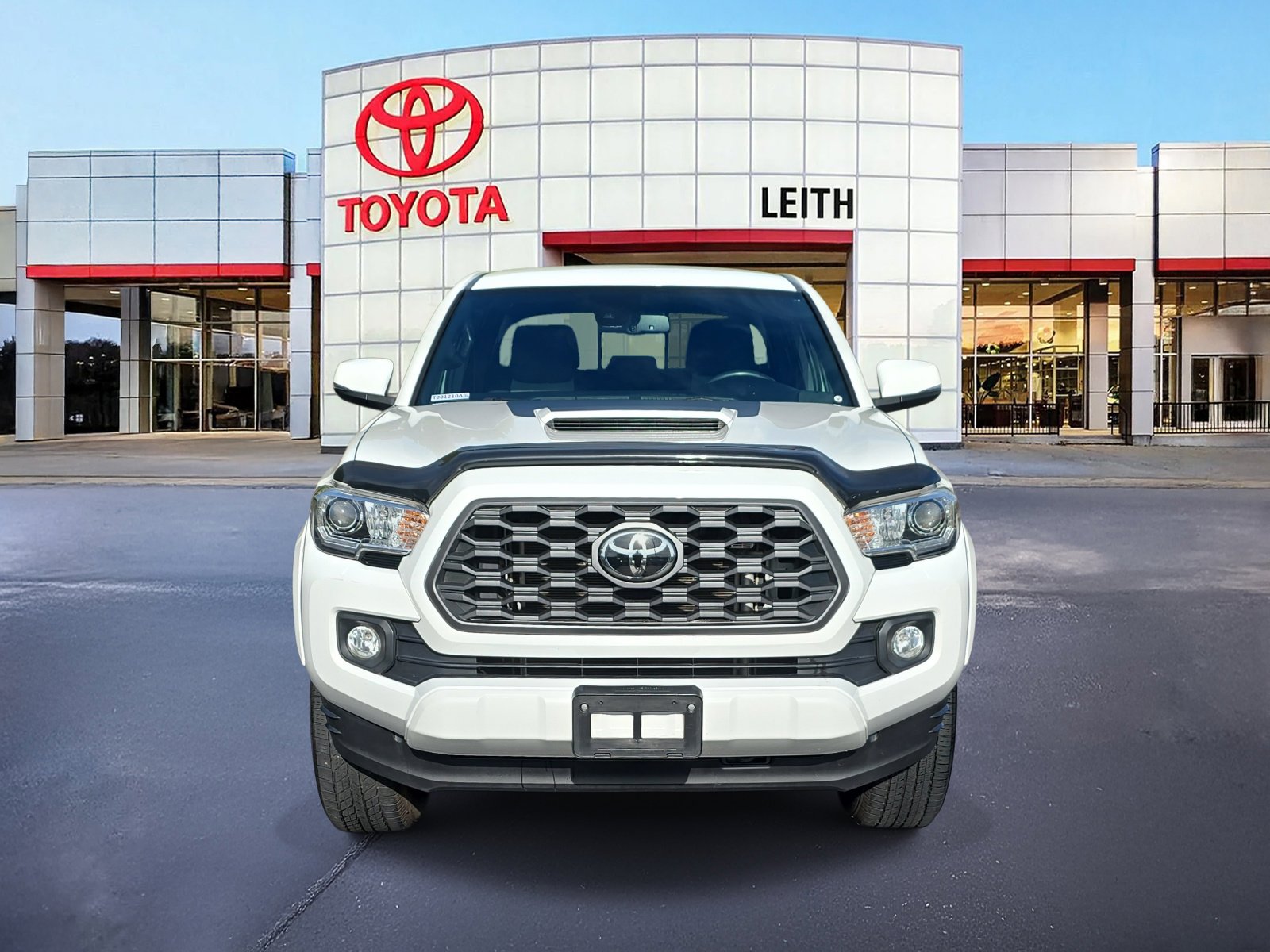 2021 Toyota Tacoma TRD Sport V6 photo 2
