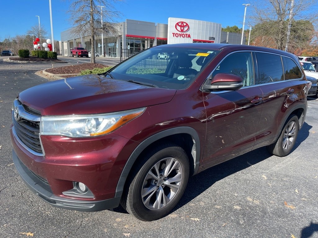 Used 2015 Toyota Highlander LE Plus V6 SUV