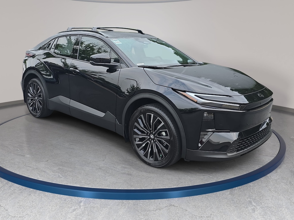 New 2026 Toyota C-HR XSE SUV