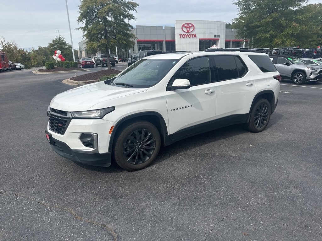 Used 2023 Chevrolet Traverse RS SUV