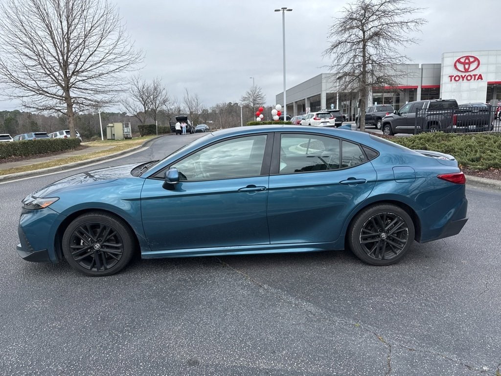 Used 2025 Toyota Camry SE Sedan