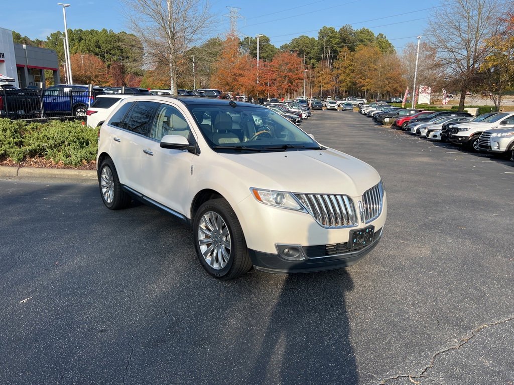 2012 Lincoln MKX Base photo 2