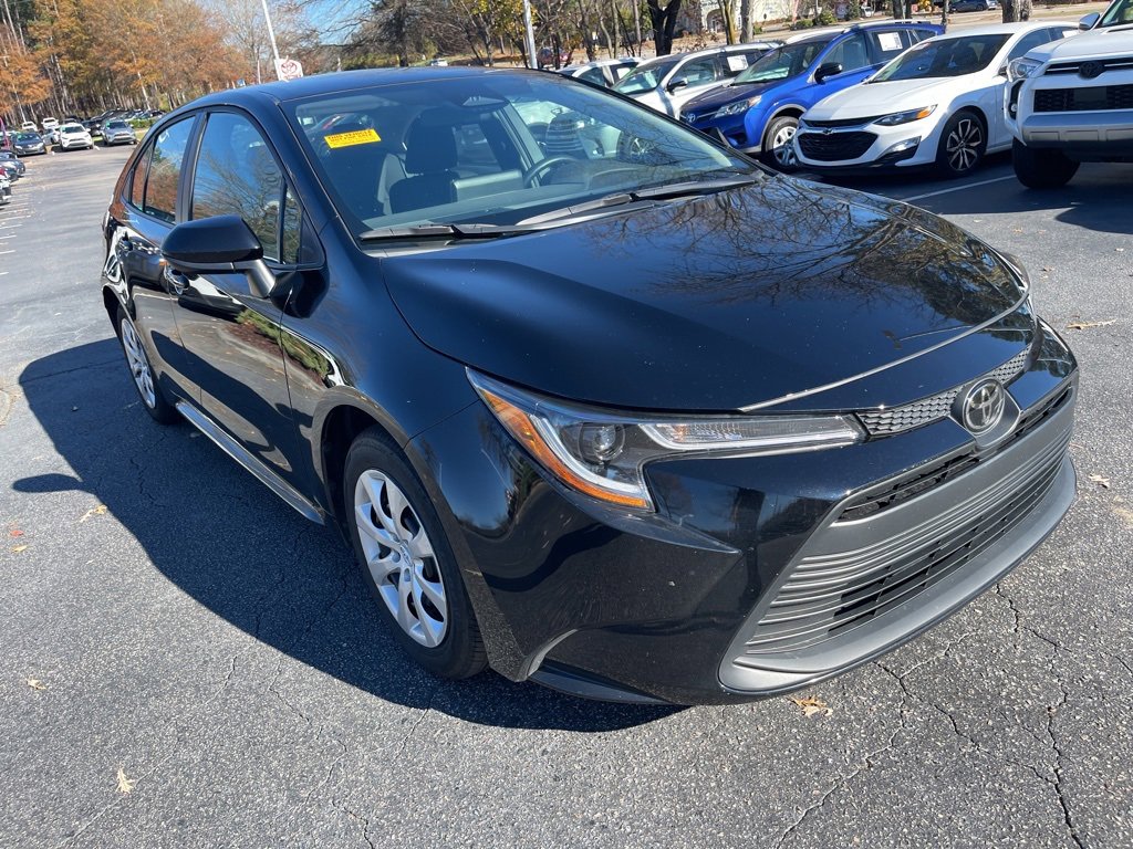 2024 Toyota Corolla LE photo 3