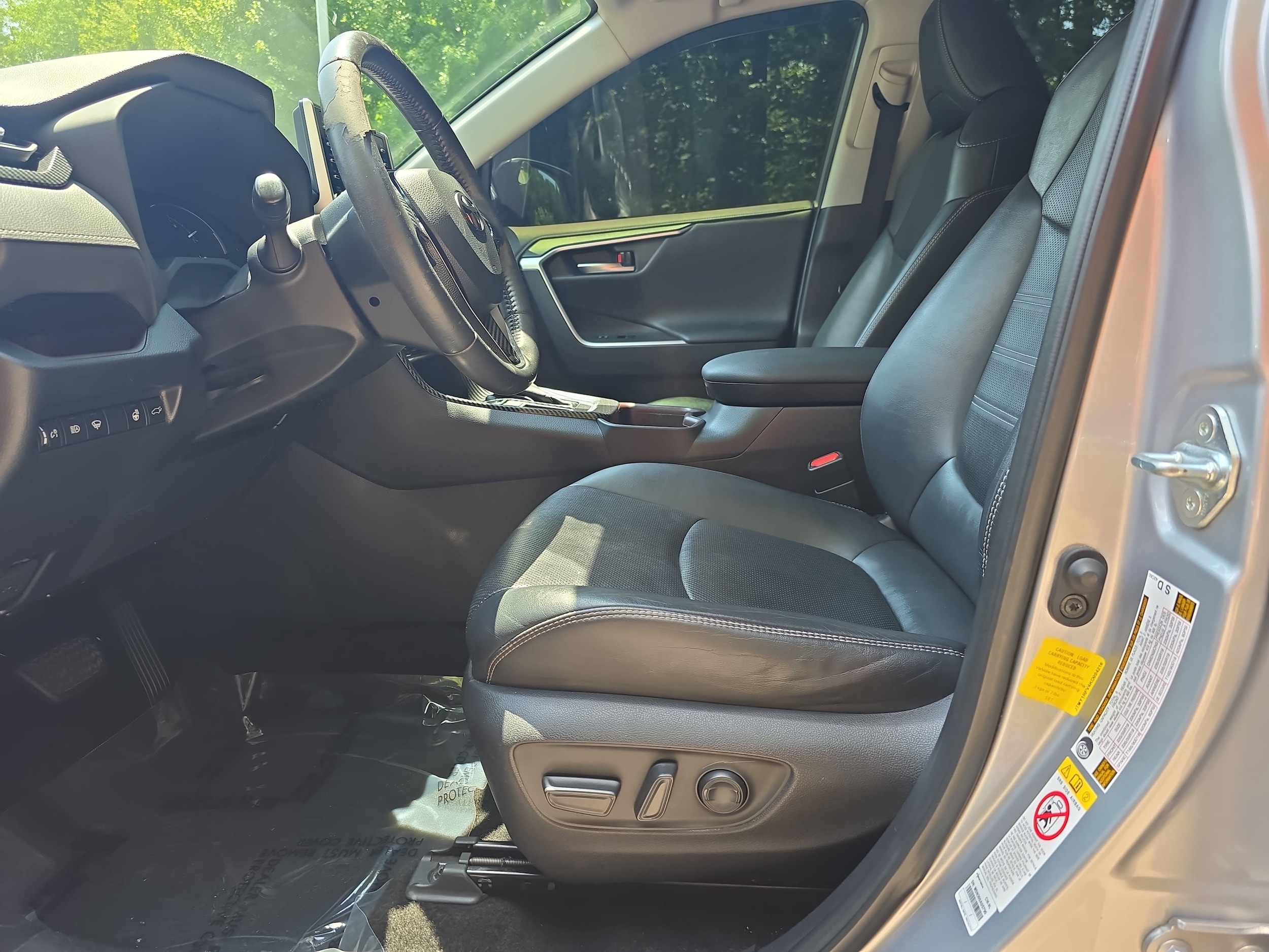 2019 Toyota RAV4 Limited - Photo 14