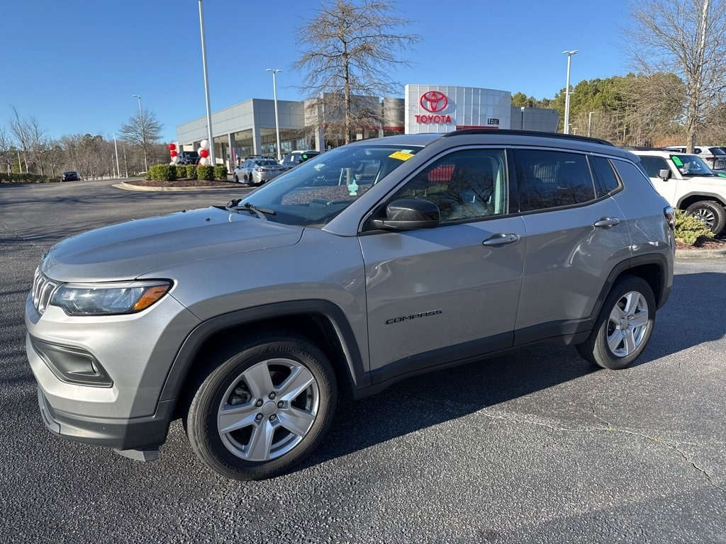 Used 2022 Jeep Compass Latitude SUV