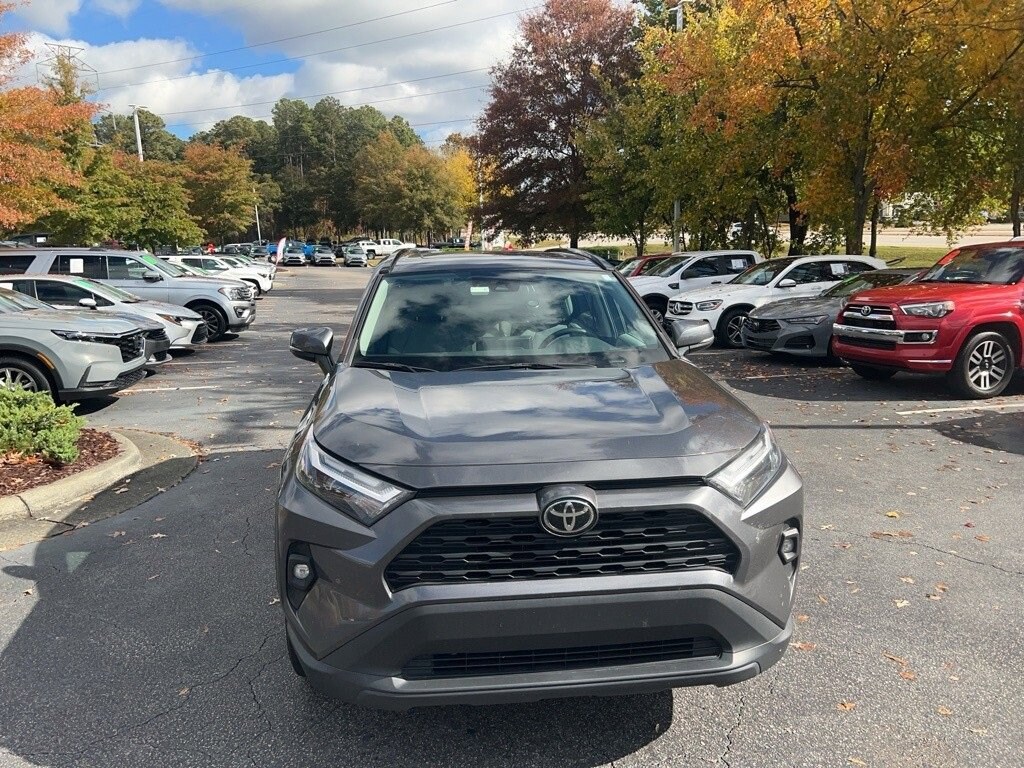 2023 Toyota RAV4 XLE Premium photo 2