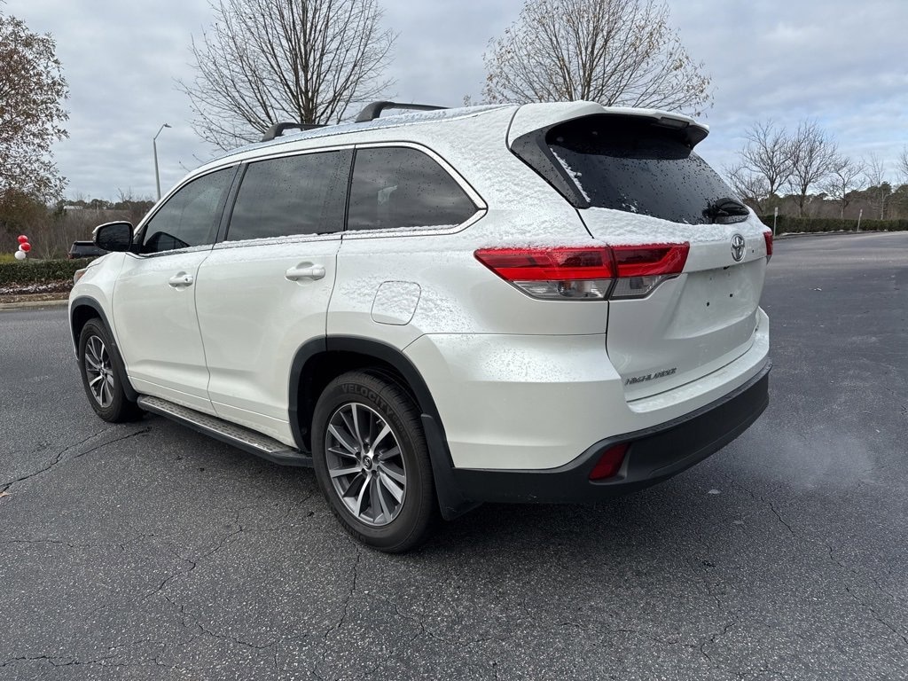 Used 2018 Toyota Highlander XLE V6 SUV