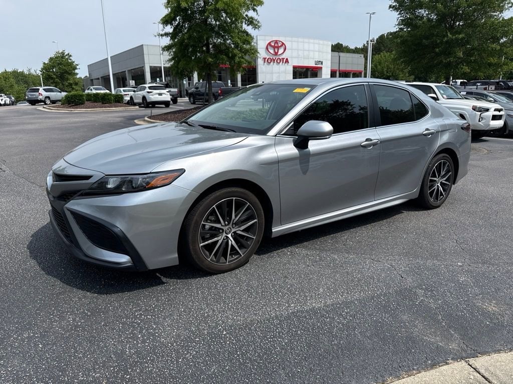 Used 2024 Toyota Camry SE Sedan