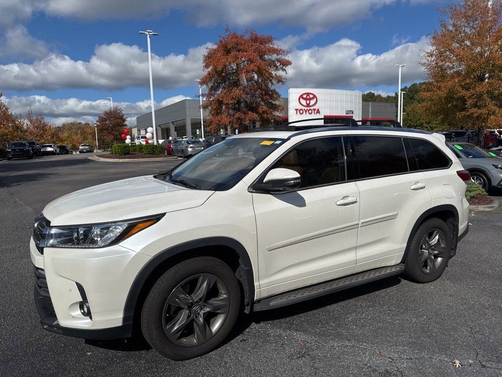 Used 2019 Toyota Highlander Limited Platinum V6 SUV
