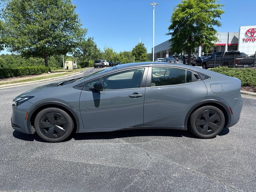 Used 2024 Toyota Prius LE Hatchback