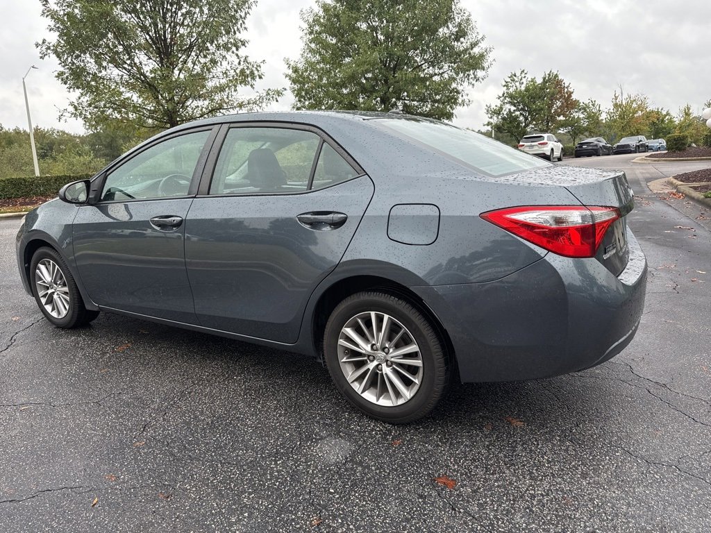 2014 Toyota Corolla LE photo 3