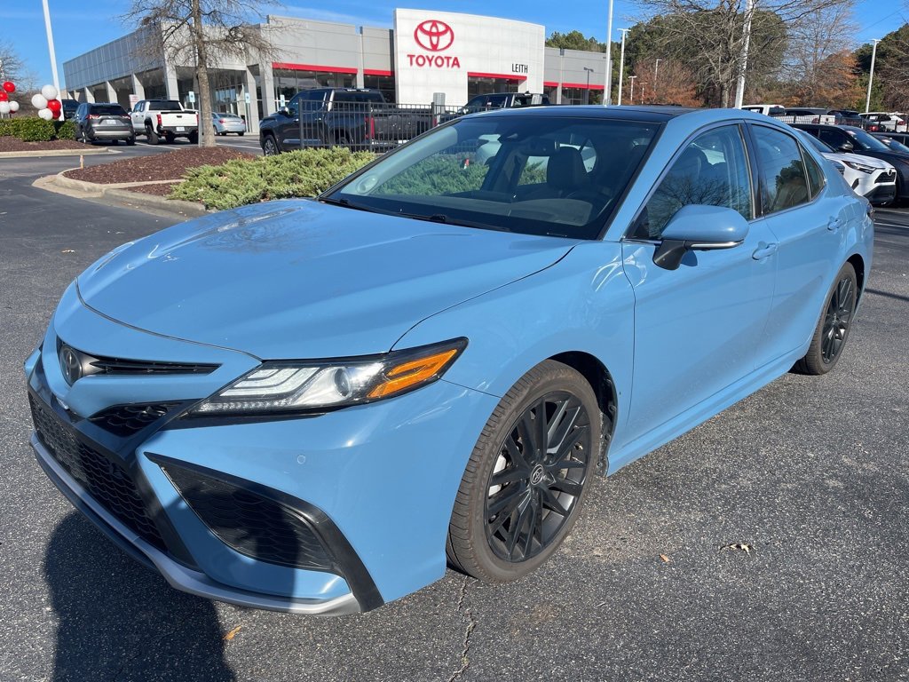 2023 Toyota Camry XSE V6 photo 2