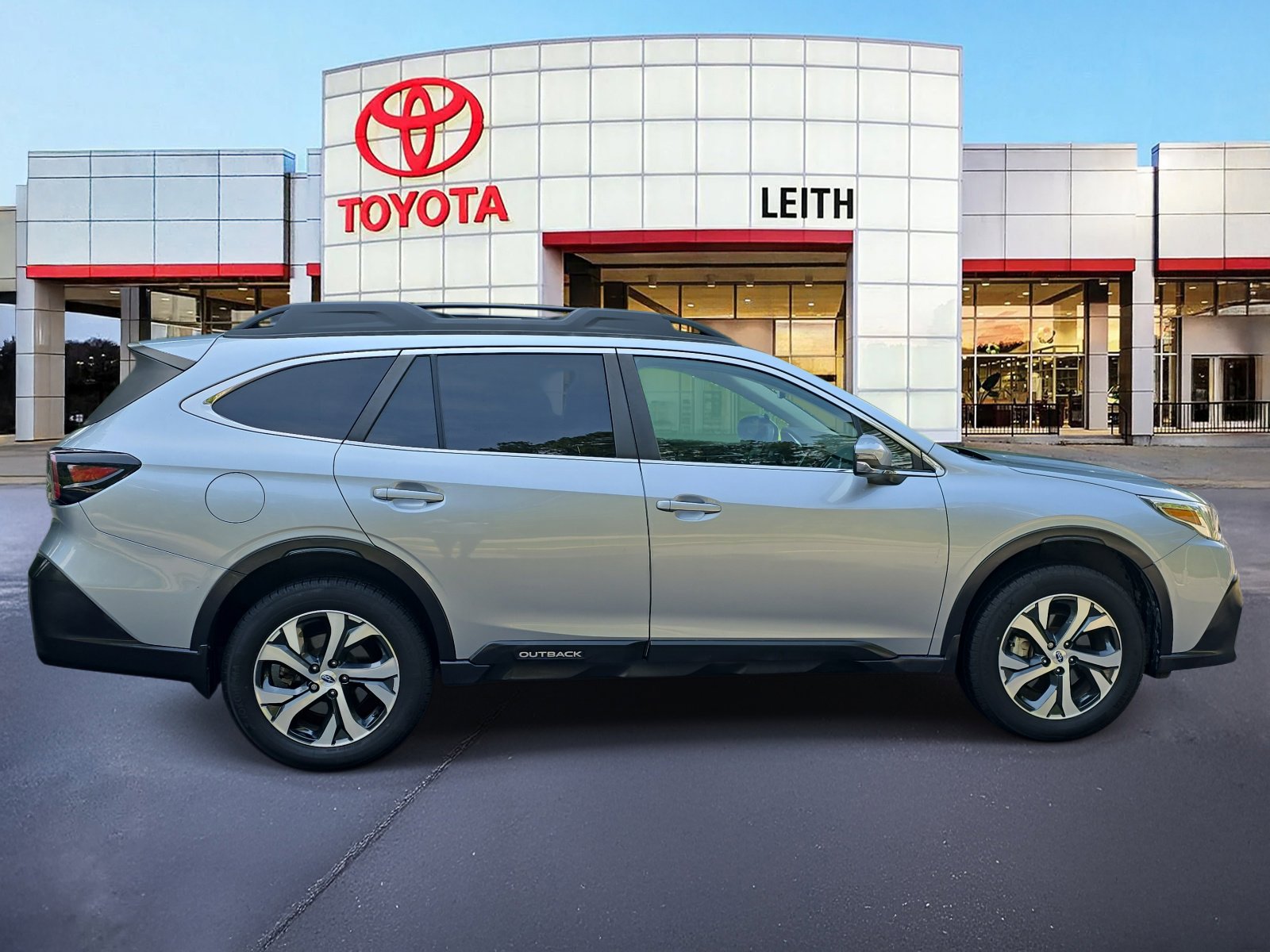 2022 Subaru Outback Limited photo 4