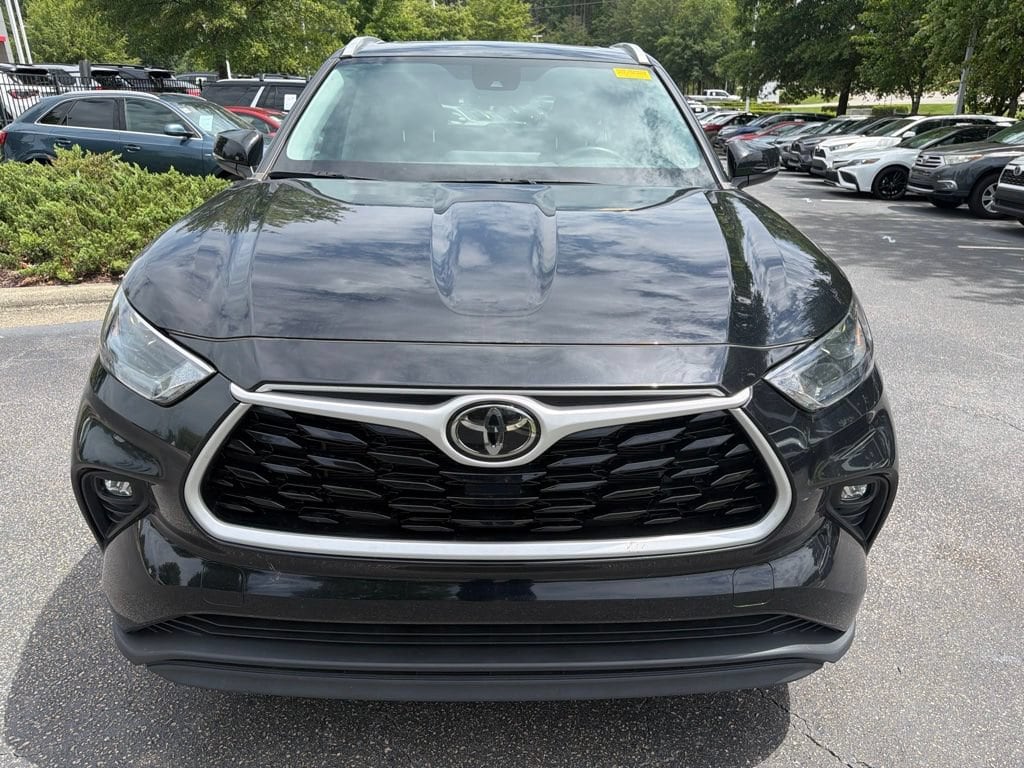 Used 2024 Toyota Highlander XLE SUV