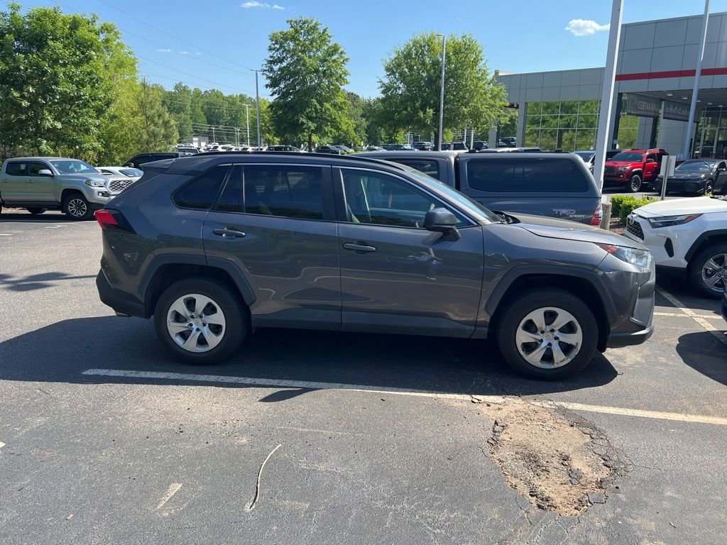 2021 Toyota RAV4 LE