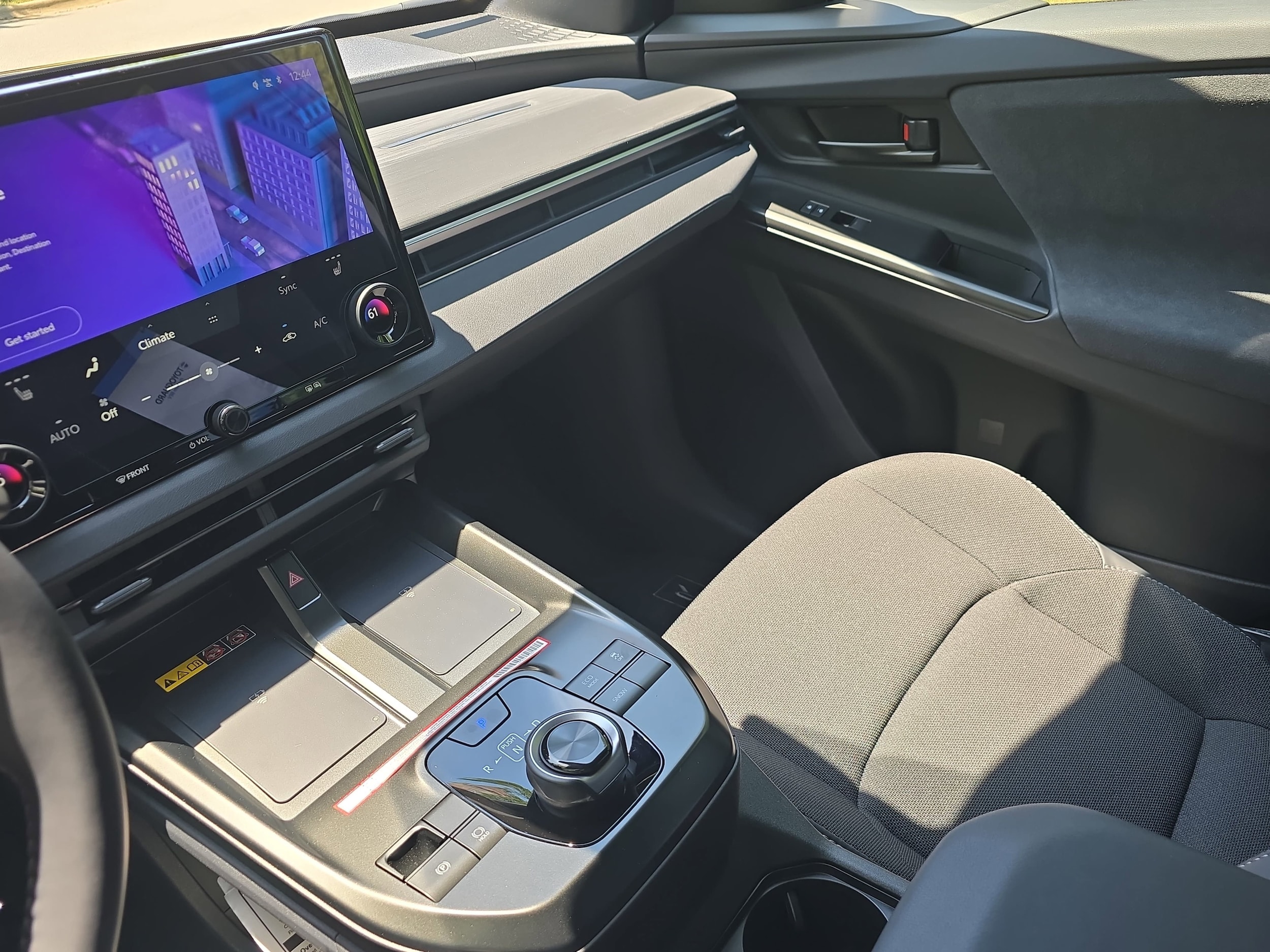 2026 Toyota C-HR SE - Photo 24