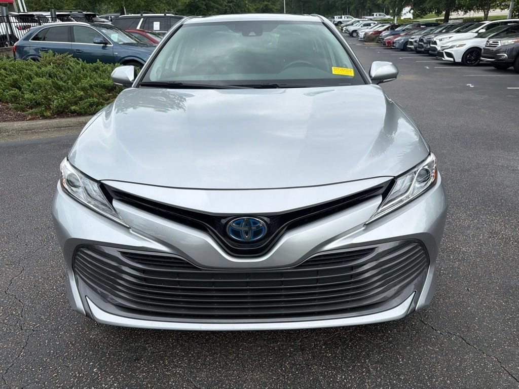 Used 2020 Toyota Camry Hybrid XLE Sedan