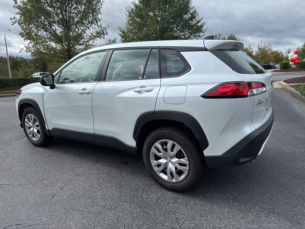 2025 Toyota Corolla Cross L photo 2