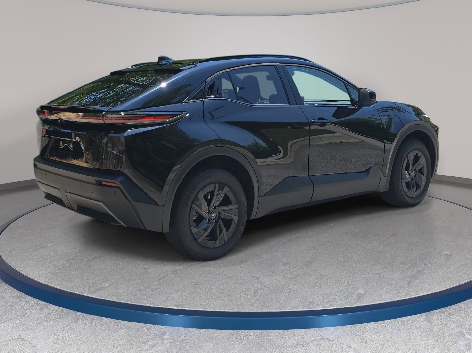2026 Toyota C-HR SE - Photo 6