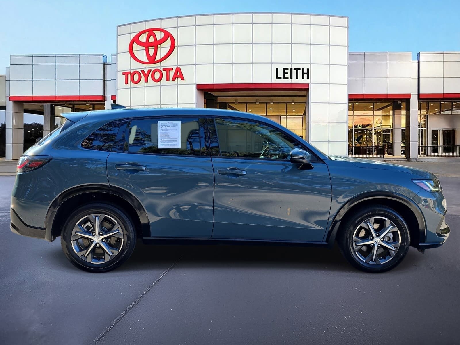 2024 Honda HR-V EX-L photo 4