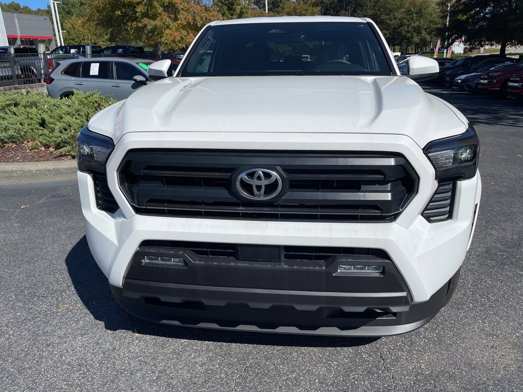 2025 Toyota Tacoma SR5 4x4 photo 2