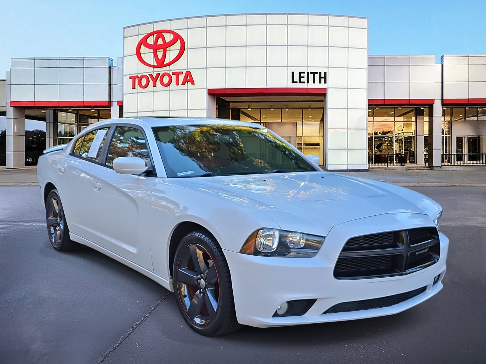 2014 Dodge Charger SXT Plus photo 3