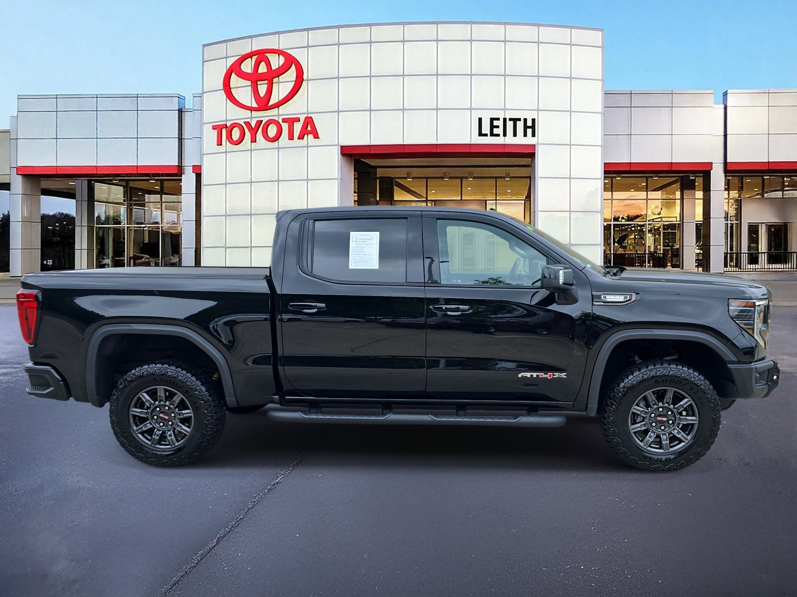 2024 Gmc Sierra 1500 AT4X photo 4