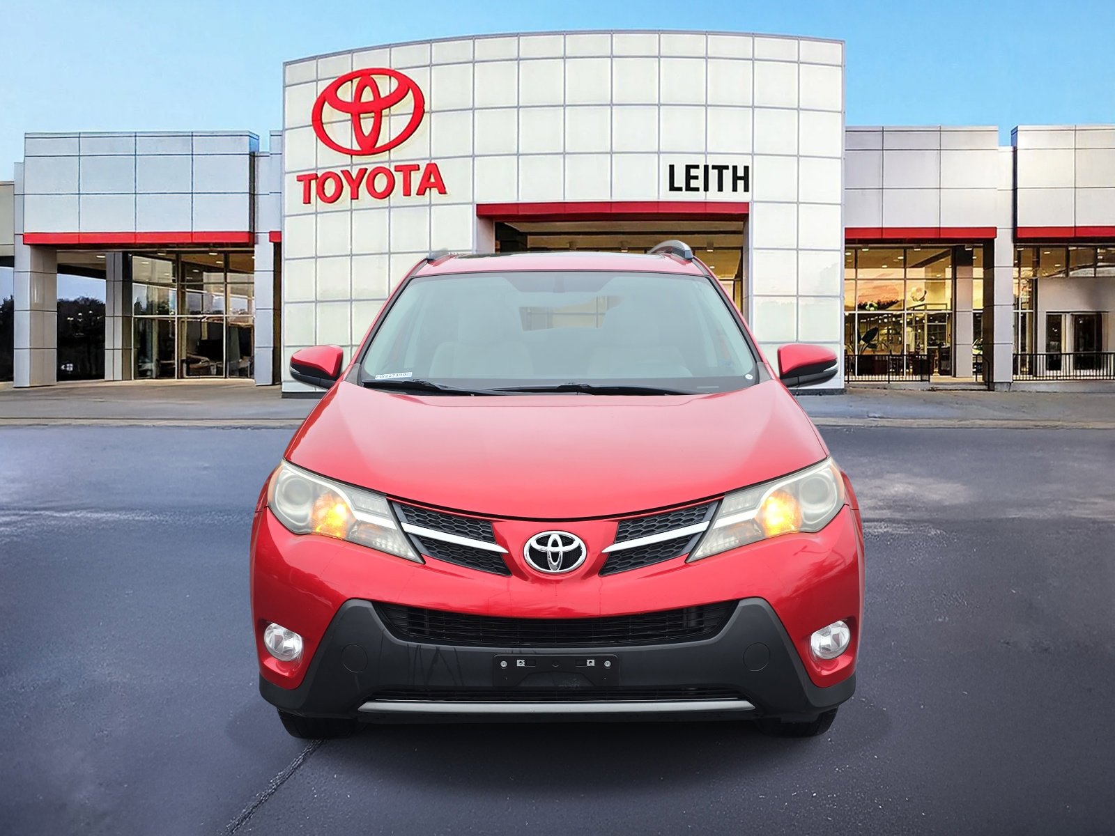 2015 Toyota RAV4 XLE photo 2