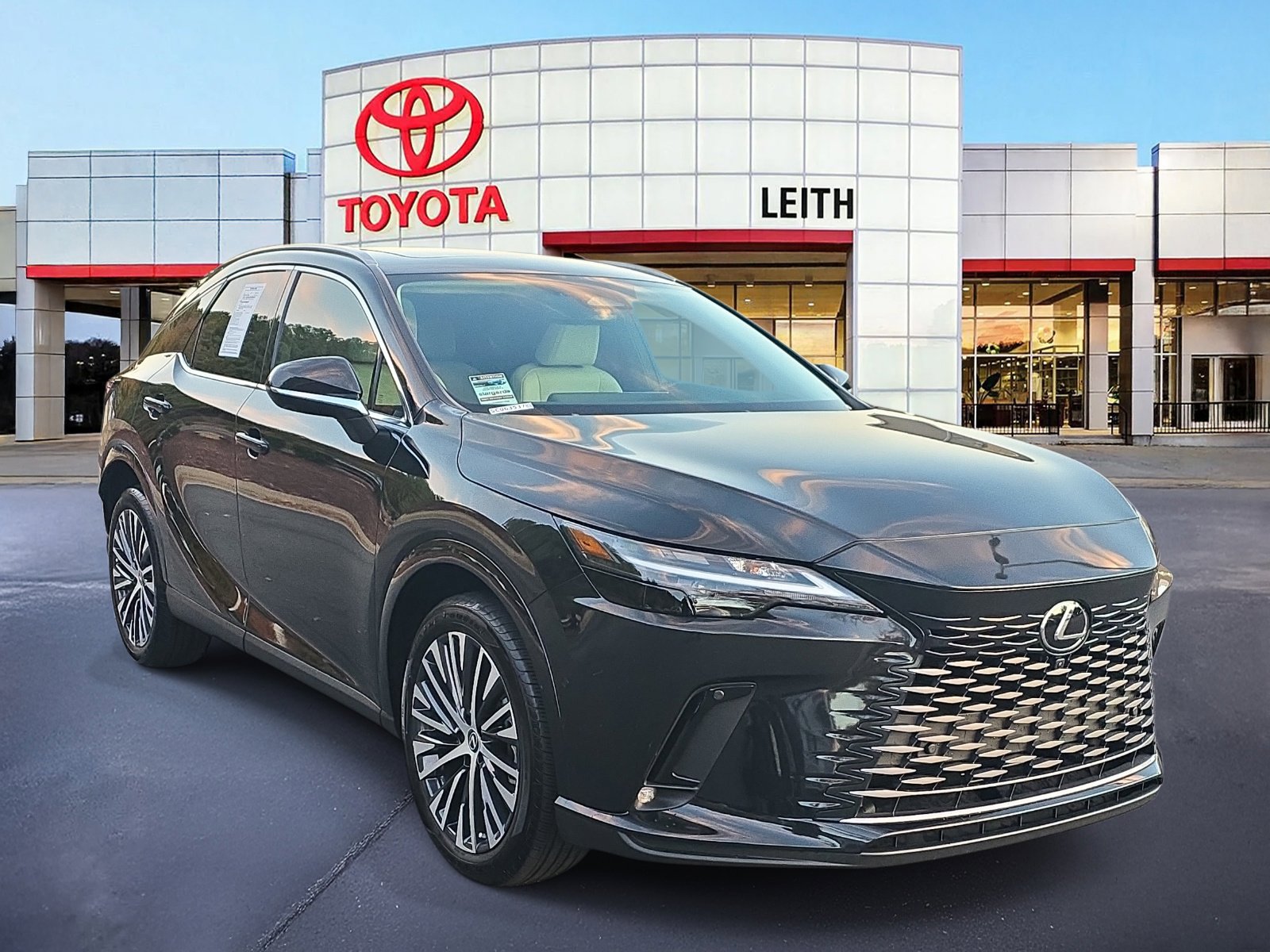 2025 Lexus RX 350 Premium photo 3