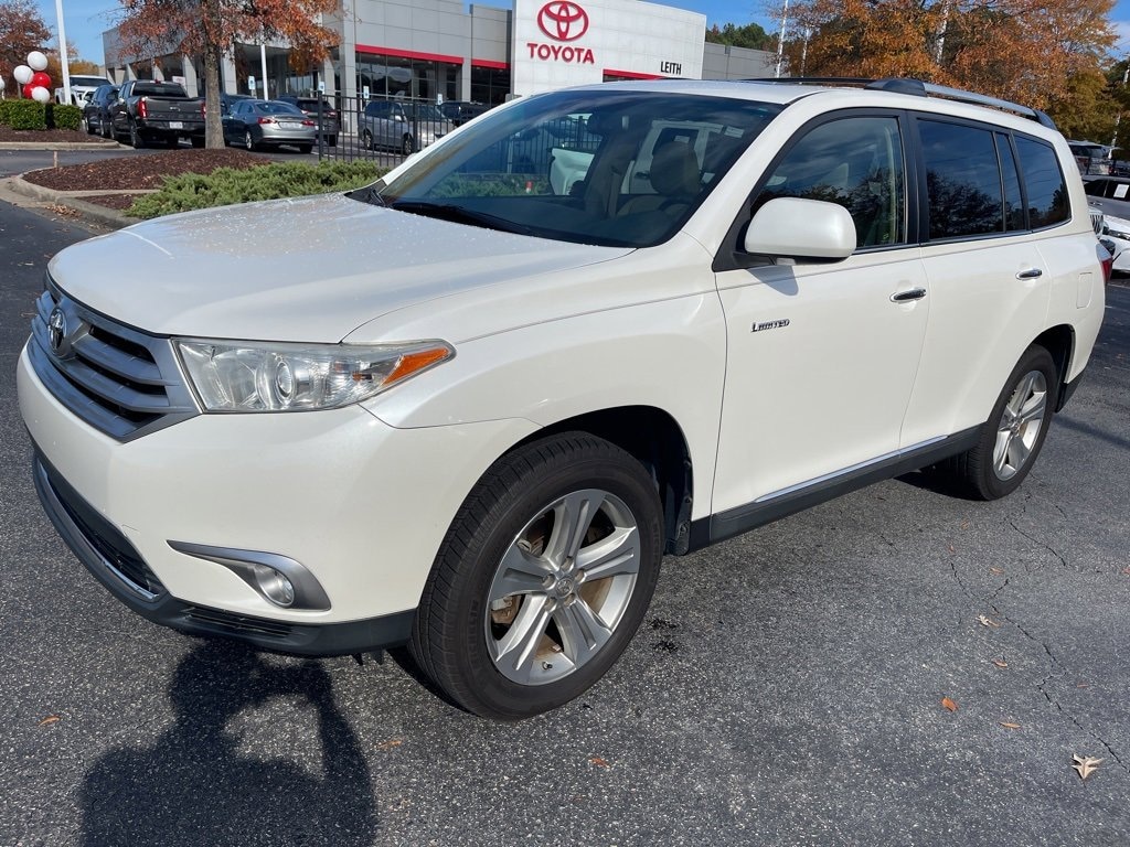 Used 2012 Toyota Highlander Limited V6 AWD SUV