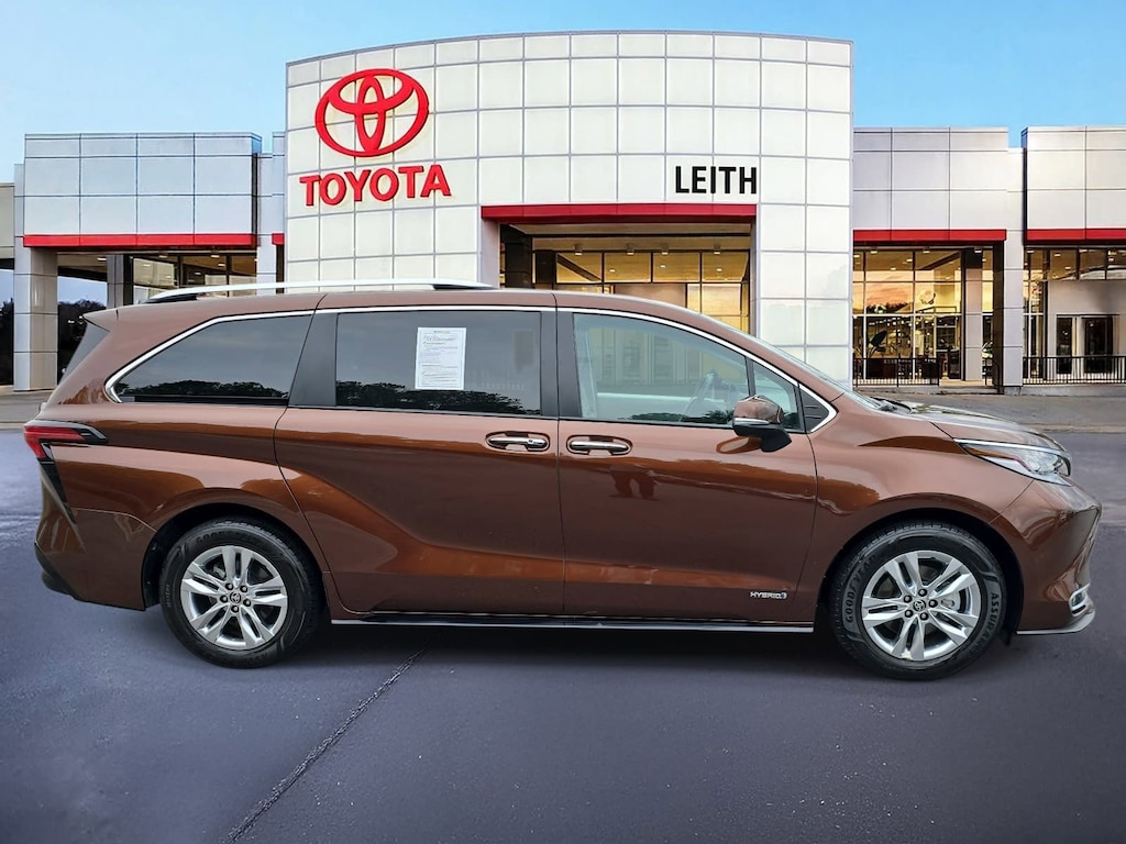 Used 2021 Toyota Sienna Limited 7 Passenger Van