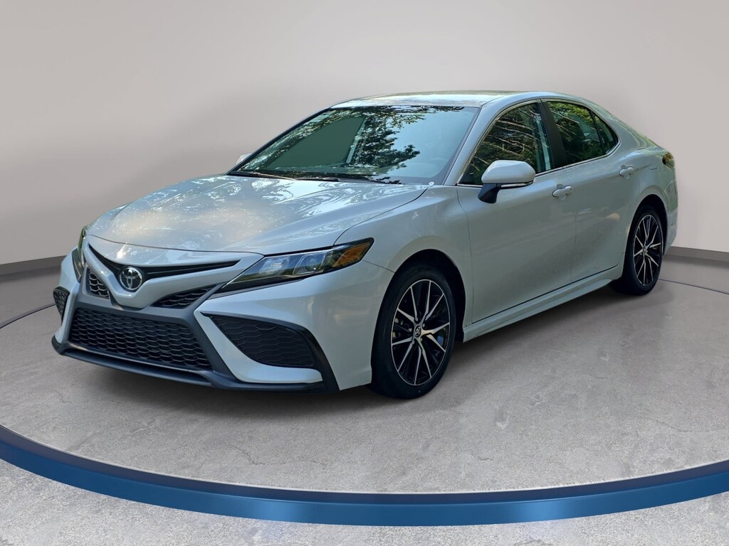 Used 2024 Toyota Camry SE Sedan