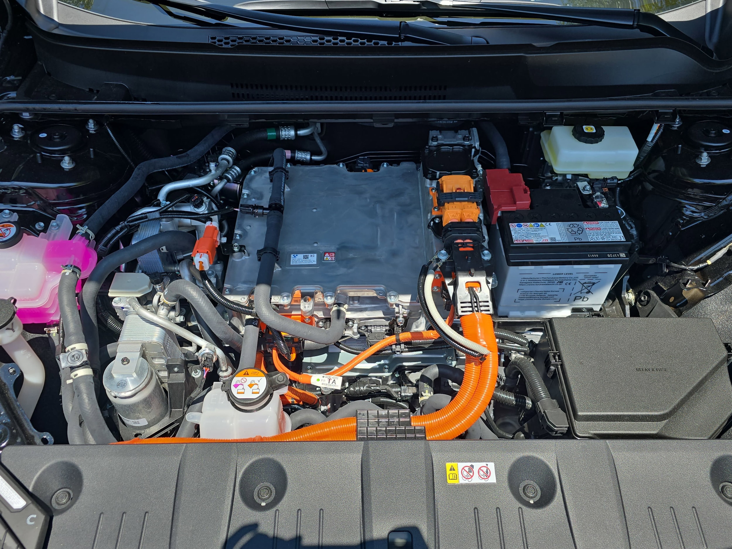 2026 Toyota C-HR SE - Photo 29