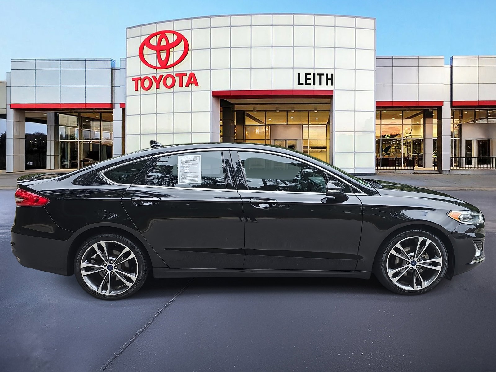 2020 Ford Fusion Titanium photo 4