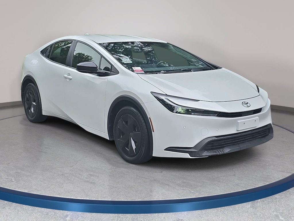 Used 2024 Toyota Prius LE Hatchback