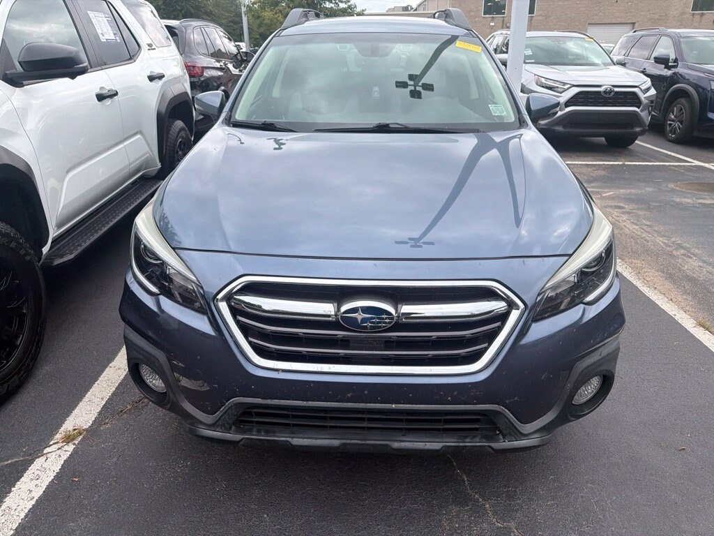 Used 2018 Subaru Outback 2.5i Premium with SUV