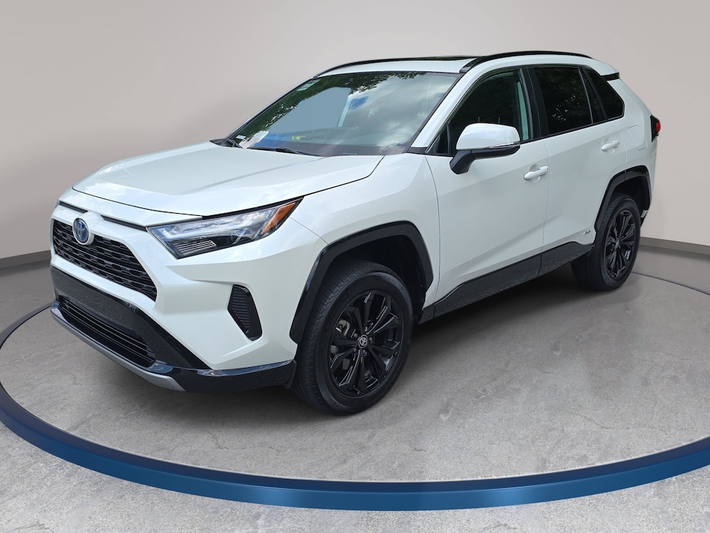 Used 2022 Toyota RAV4 Hybrid SE SUV