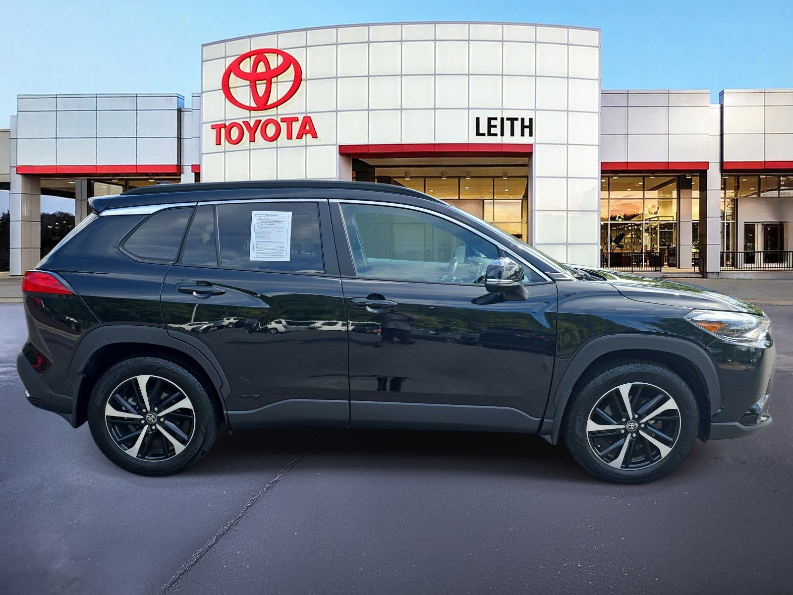 2024 Toyota Corolla Hybrid XSE photo 4