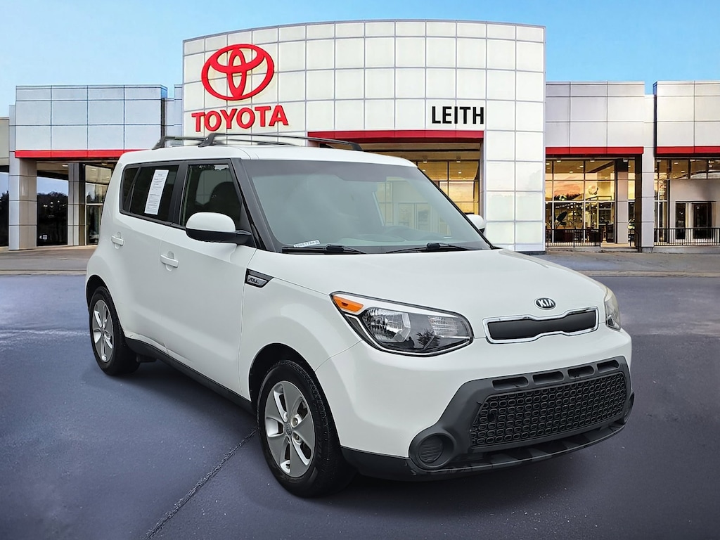 Used 2015 Kia Soul Base FWD Hatchback